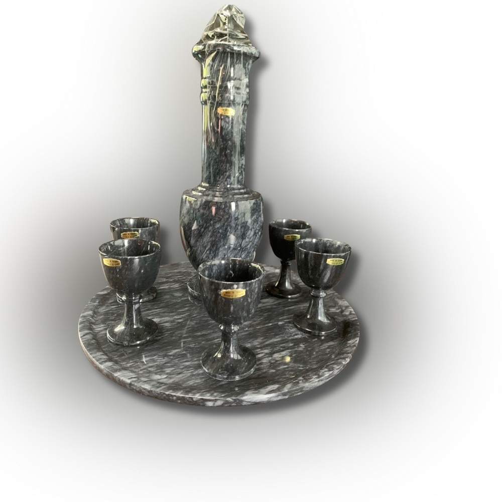 Unique Vintage Marble Decanter With 5 Glasses black